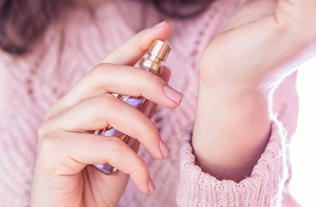 ฉีดน้ำหอม 