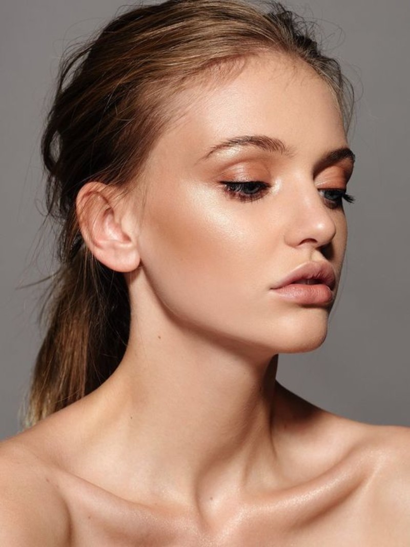 Working Woman Make Up
