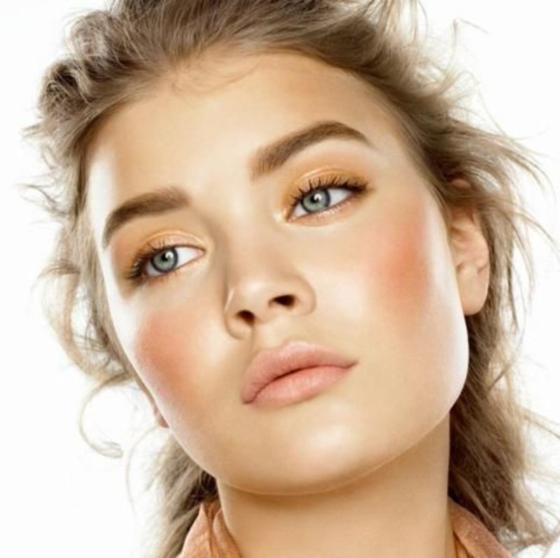 Working Woman Make Up
